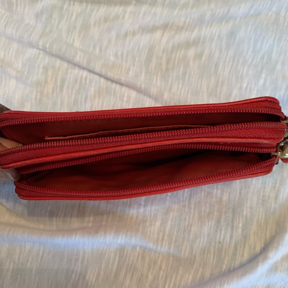 Coach wristlet - Picture 4 of 6